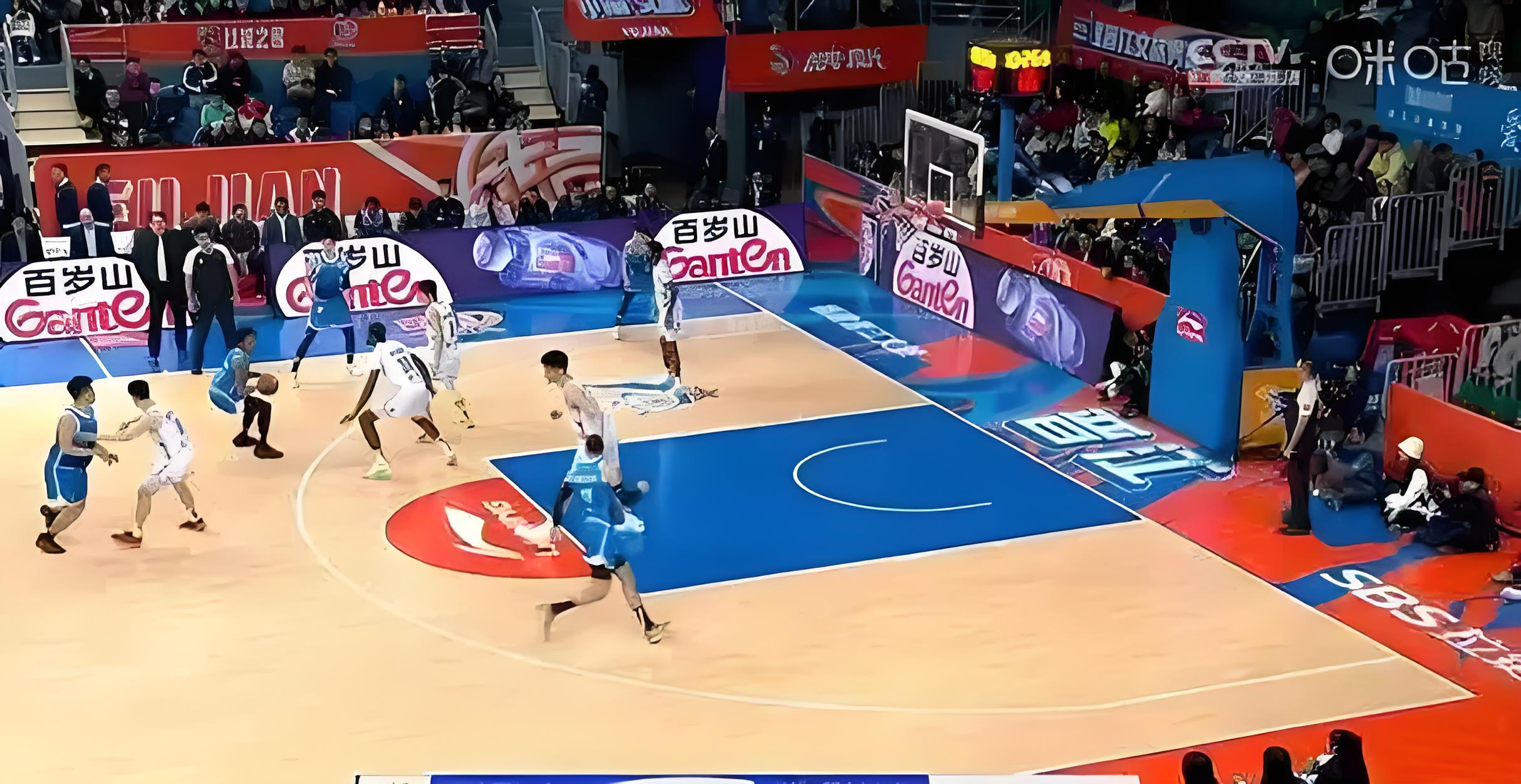 优德娱乐 -风云突变深圳男篮今夜更衣室发声，欧超杯版图或变，引发热议，身体对抗强度拉满的简单介绍